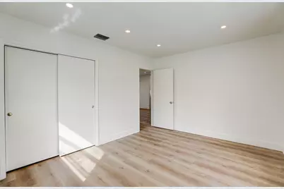 3900 N 45th Avenue, Hollywood, FL 33021 - Photo 13