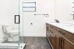 3900 N 45th Ave, Hollywood, FL 33021 - Photo 11