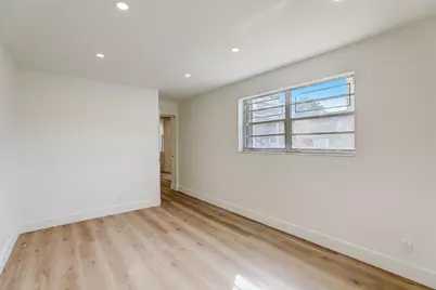 3900 N 45th Avenue, Hollywood, FL 33021 - Photo 23