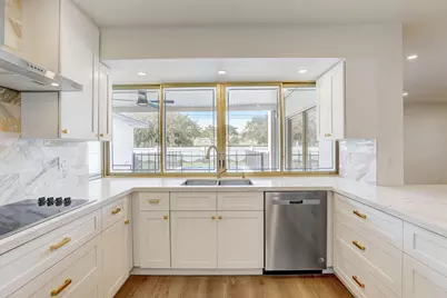 3900 N 45th Avenue, Hollywood, FL 33021 - Photo 3