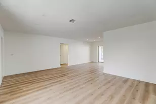 3900 N 45th Ave, Hollywood, FL 33021 - Photo 11