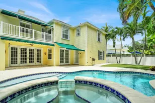 221 Marlberry Cir, Jupiter, FL 33458 - Photo 3