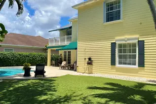 221 Marlberry Cir, Jupiter, FL 33458 - Photo 9