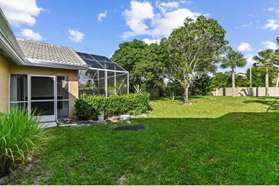 18377 Fresh Lake Way, Boca Raton, FL 33498 - Photo 15