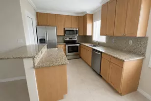 1221 SE 3rd St, Deerfield Beach, FL 33441 - Photo 5