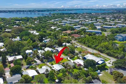 262 SE Monterey Avenue, Stuart, FL 34996 - Photo 13