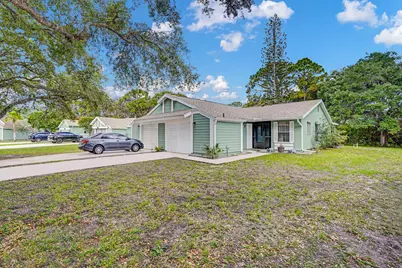 1370 SE Rivergreen Circle, Port Saint Lucie, FL 34952 - Photo 1