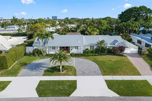 418 Oyster Rd, North Palm Beach, FL 33408 - Photo 1