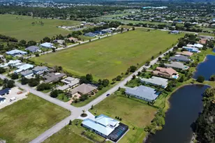 7625 N Polo Grounds Ln, Vero Beach, FL 32966 - Photo 25