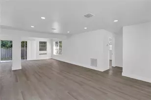 1013 SE 14th Ct, Deerfield Beach, FL 33441 - Photo 21