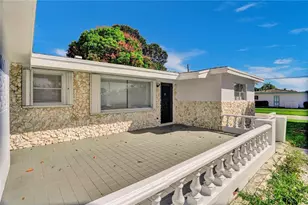 1013 SE 14th Ct, Deerfield Beach, FL 33441 - Photo 15