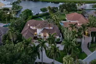 8709 SE Compass Island Way, Jupiter, FL 33458 - Photo 3