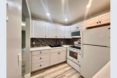 176 Sussex I, West Palm Beach, FL 33417 - Photo 3