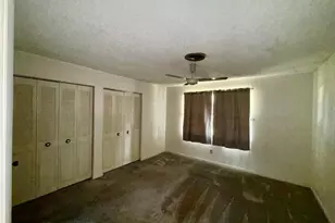 717 SE Alamanda Cir, Stuart, FL 34996 - Photo 7
