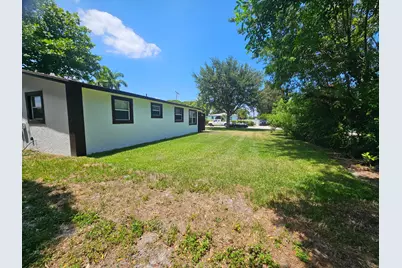 1605 W 10th Street, Riviera Beach, FL 33404 - Photo 17