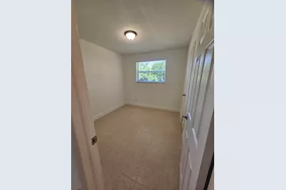 1605 W 10th Street, Riviera Beach, FL 33404 - Photo 37