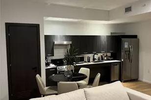 398 NE 5th St, Miami, FL 33132 - Photo 3