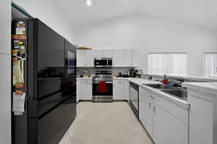 113 Egret Cir, Greenacres, FL 33413 - Photo 25