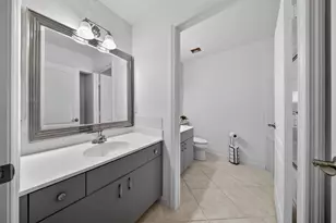 113 Egret Cir, Greenacres, FL 33413 - Photo 9