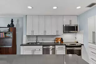 200 NE 17th Ct, Fort Lauderdale, FL 33305 - Photo 5