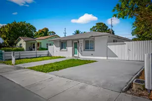 623 S Pine St, Lake Worth Beach, FL 33460 - Photo 5