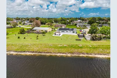 264 SW Cherryhill Road, Port Saint Lucie, FL 34953 - Photo 5