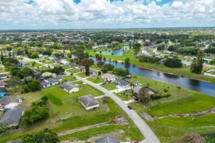 264 SW Cherryhill Rd, Port Saint Lucie, FL 34953 - Photo 7