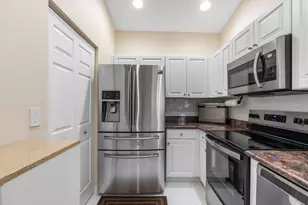 6402 Park Lake Cir, Boynton Beach, FL 33437 - Photo 9