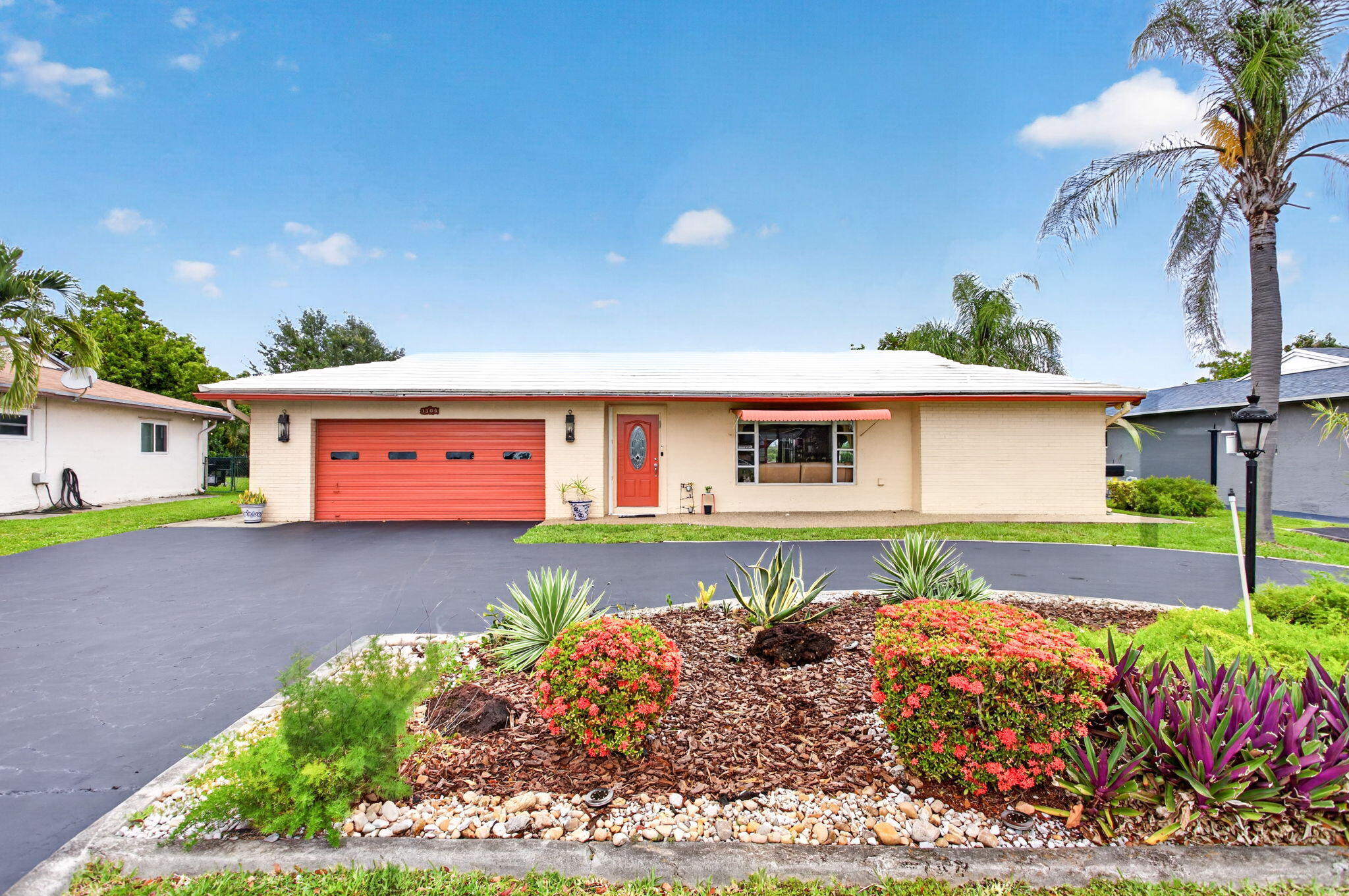 7306 NW 94th Way - 7306 NW 94th Way, Tamarac, FL 33321 Luxury Property | Jose Angel Pina