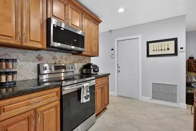 7306 NW 94th Way, Tamarac, FL 33321 - Photo 7
