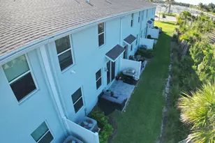 5784 SE Edgewater Cir, Stuart, FL 34997 - Photo 33