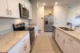 5784 SE Edgewater Cir, Stuart, FL 34997 - Photo 5