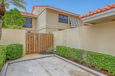 132 Old Meadow Way, Palm Beach Gardens, FL 33418 - Photo 5