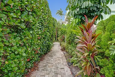 835 NE 16th Terrace #835, Fort Lauderdale, FL 33304 - Photo 27
