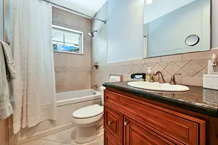 904 SE 12th St, Deerfield Beach, FL 33441 - Photo 21