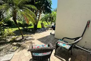2601 NE 3rd Ct, Boynton Beach, FL 33435 - Photo 23