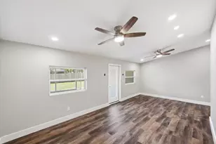 271 NE Naylor St St, Palm Bay, FL 32907 - Photo 11