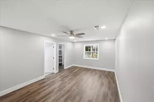 271 NE Naylor St St, Palm Bay, FL 32907 - Photo 13