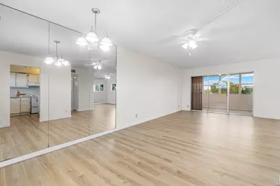725 Lori Drive #410, Palm Springs, FL 33461 - Photo 13