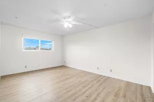 725 Lori Dr, Palm Springs, FL 33461 - Photo 21