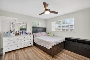 633 NW 30th St, Wilton Manors, FL 33311 - Photo 9