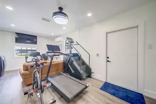 250 NE 27th Ct, Boca Raton, FL 33431 - Photo 23