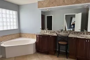 5861 N Plum Bay Pkwy, Tamarac, FL 33321 - Photo 13