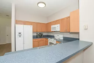 649 NE Bent Paddle Ln, Port Saint Lucie, FL 34983 - Photo 9