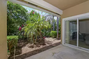 649 NE Bent Paddle Ln, Port Saint Lucie, FL 34983 - Photo 35