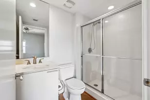 2640 Lake Shore Dr, Riviera Beach, FL 33404 - Photo 27