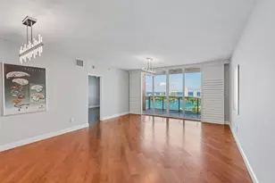 2640 Lake Shore Dr, Riviera Beach, FL 33404 - Photo 11
