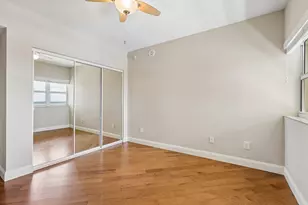 2640 Lake Shore Dr, Riviera Beach, FL 33404 - Photo 25