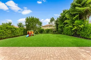 11745 Bayview Cir, Parkland, FL 33076 - Photo 3