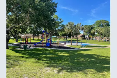 713 7th Court, Palm Beach Gardens, FL 33410 - Photo 15